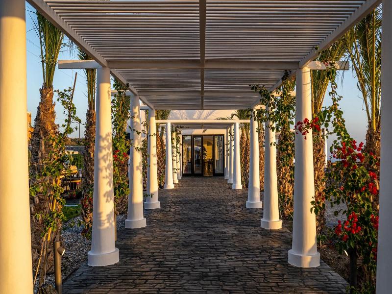 Cresanto Luxury Suites image