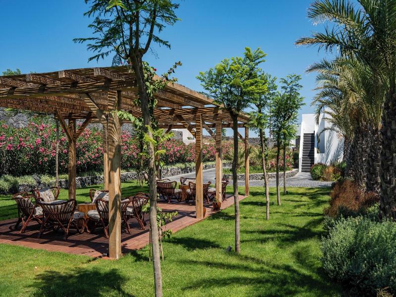Cresanto Luxury Suites image