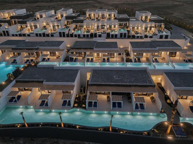 Cresanto Luxury Suites image