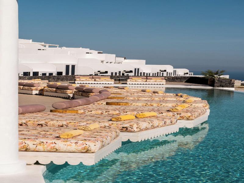 Cresanto Luxury Suites image