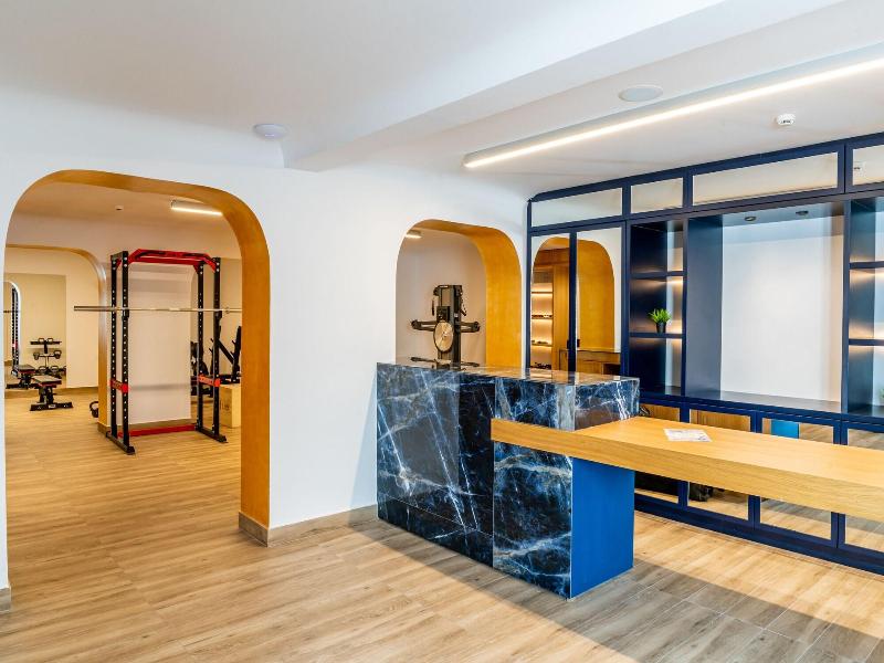 Cresanto Luxury Suites image
