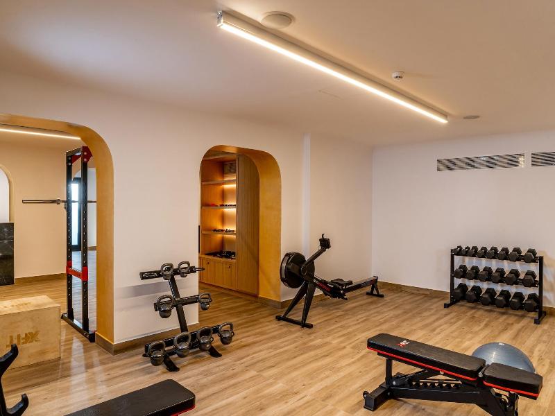 Cresanto Luxury Suites image