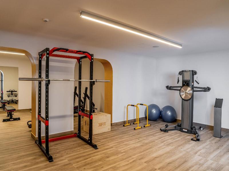 Cresanto Luxury Suites image