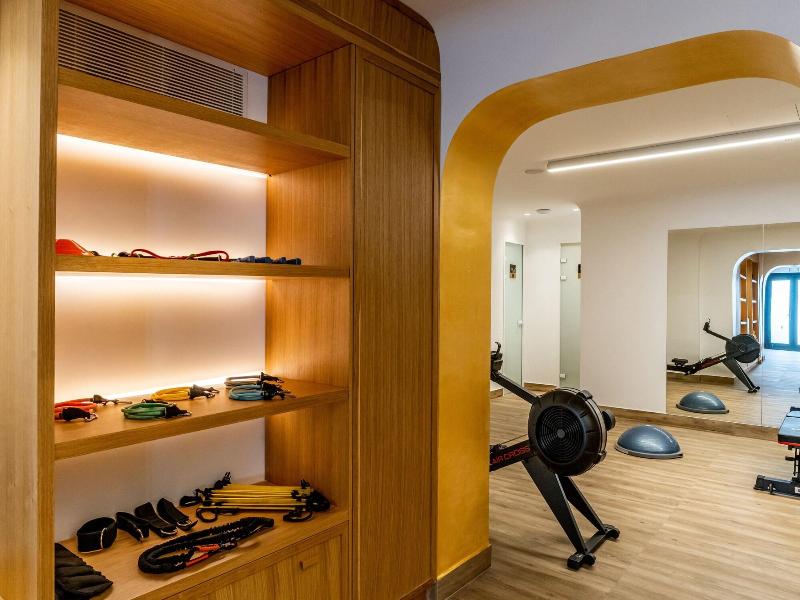 Cresanto Luxury Suites image