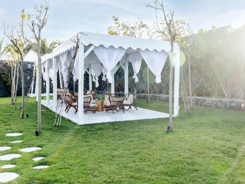 Cresanto Luxury Suites image