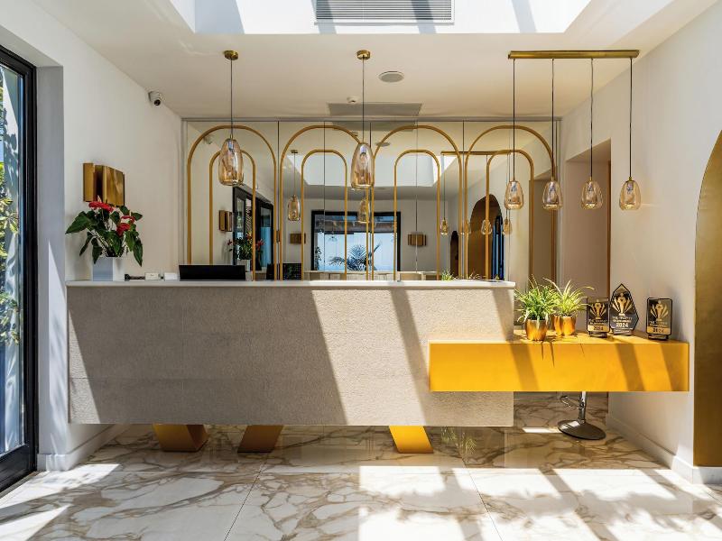Cresanto Luxury Suites image