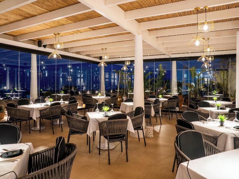 Cresanto Luxury Suites image