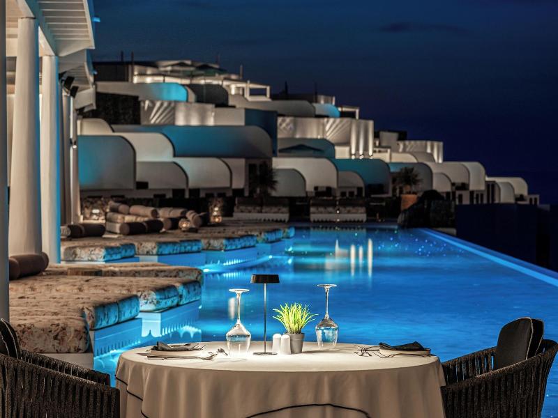 Cresanto Luxury Suites image