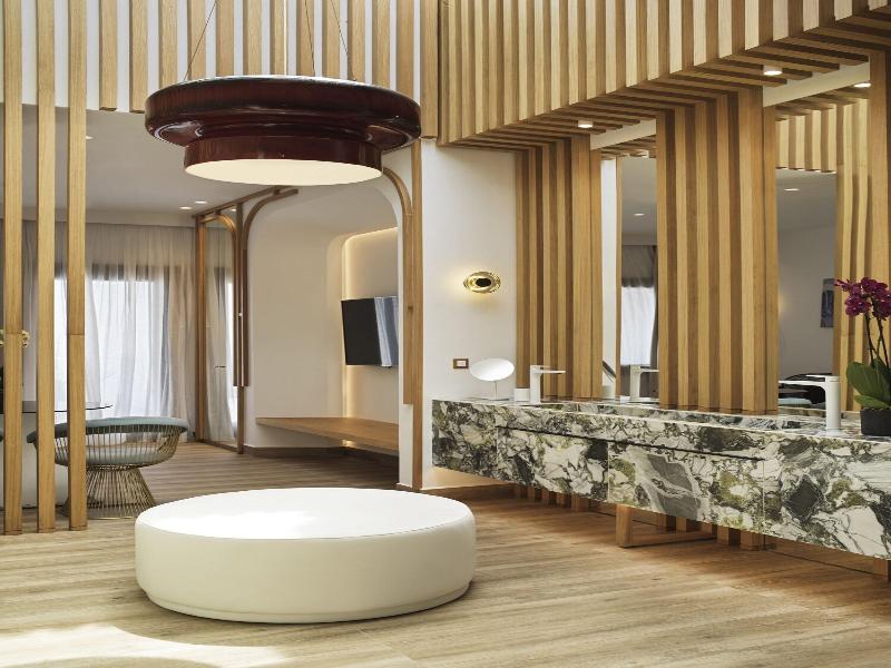 Cresanto Luxury Suites image