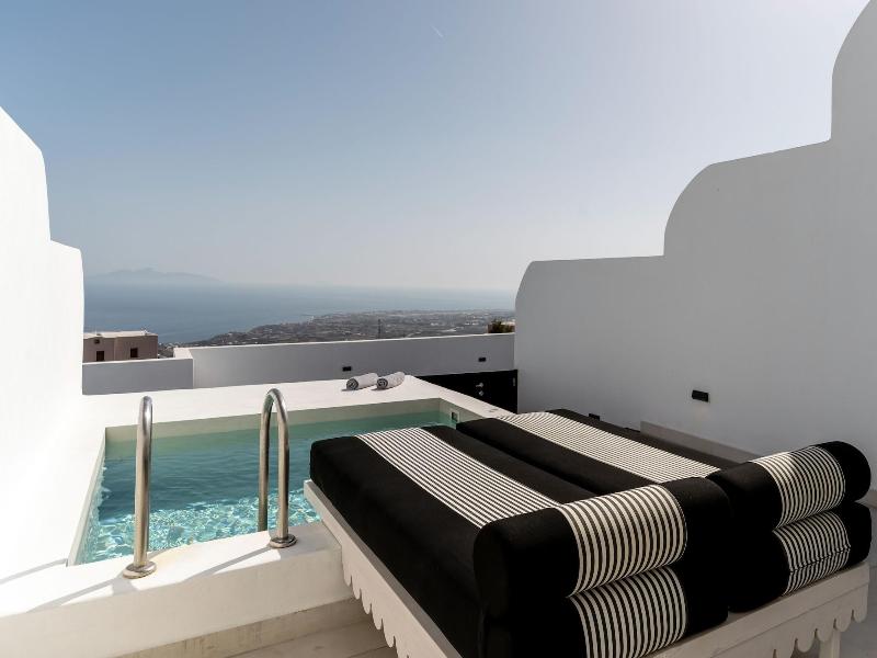 Cresanto Luxury Suites image