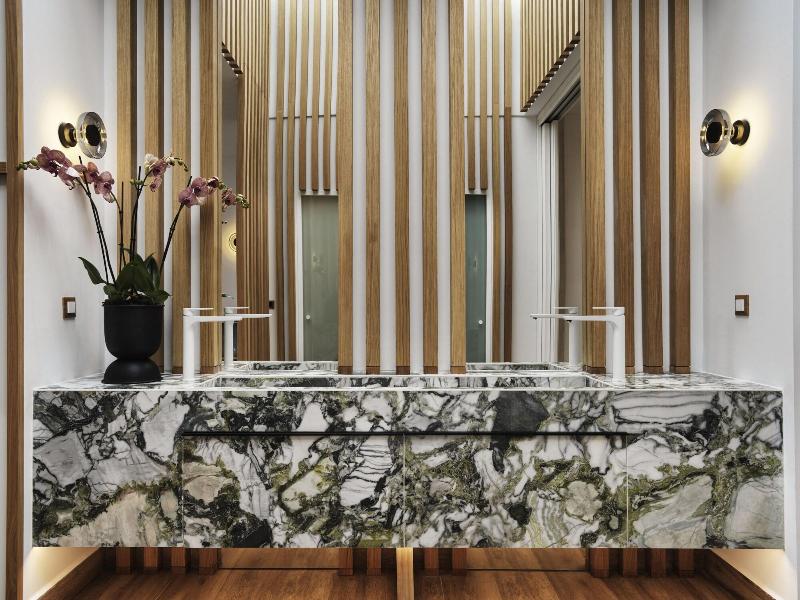 Cresanto Luxury Suites image