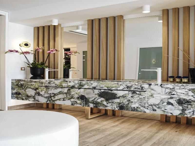 Cresanto Luxury Suites image