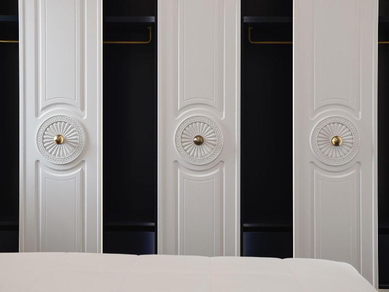 Cresanto Luxury Suites image