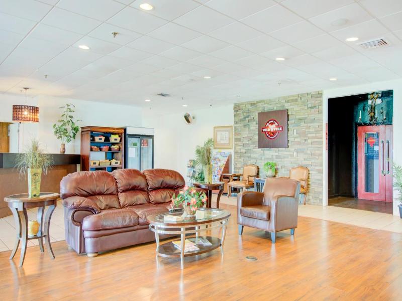Oyo Hotel Dundee By Crystal Lake image
