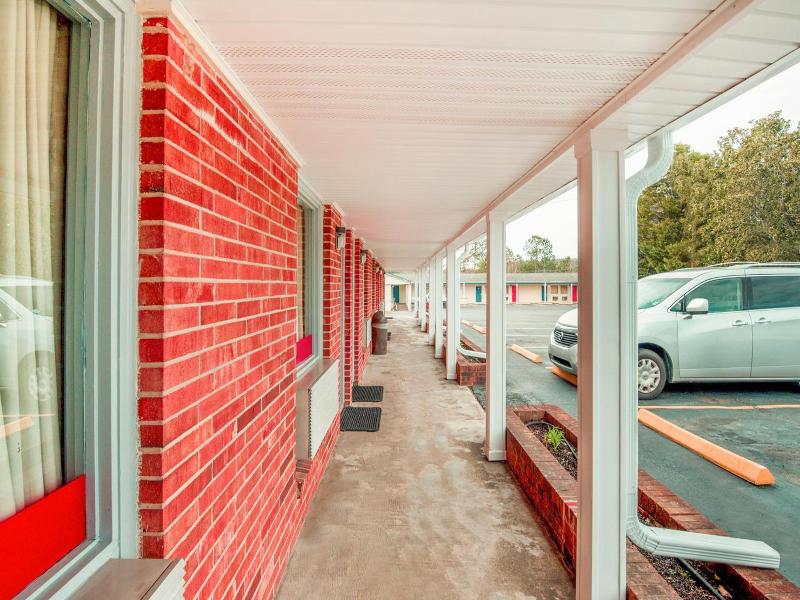 Oyo Hotel Durham West Hills image