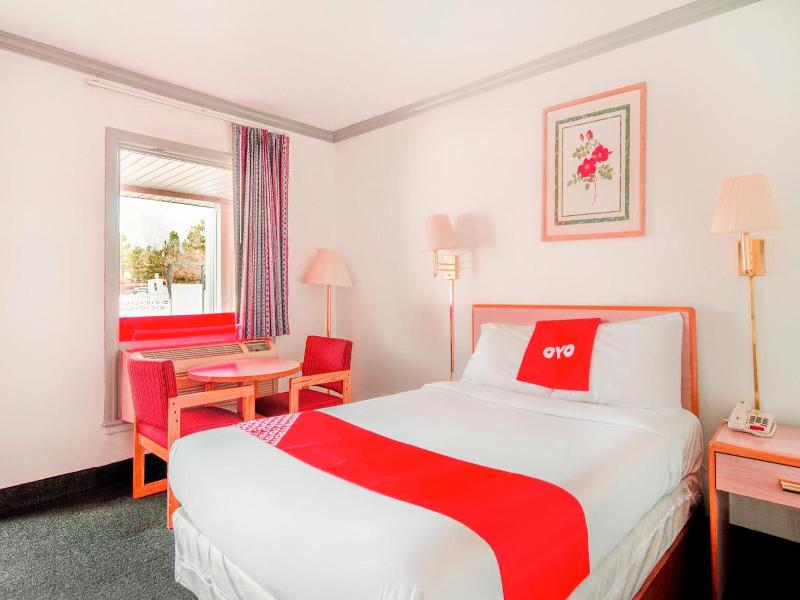 Oyo Hotel Durham West Hills image