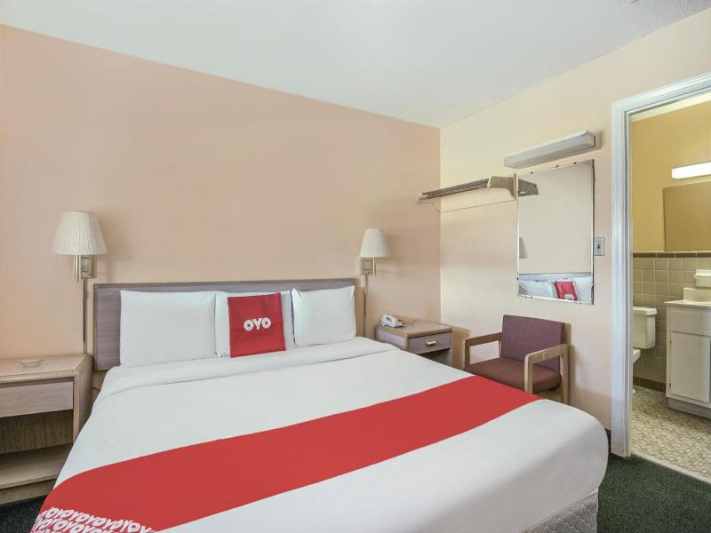 Oyo Hotel Durham West Hills image