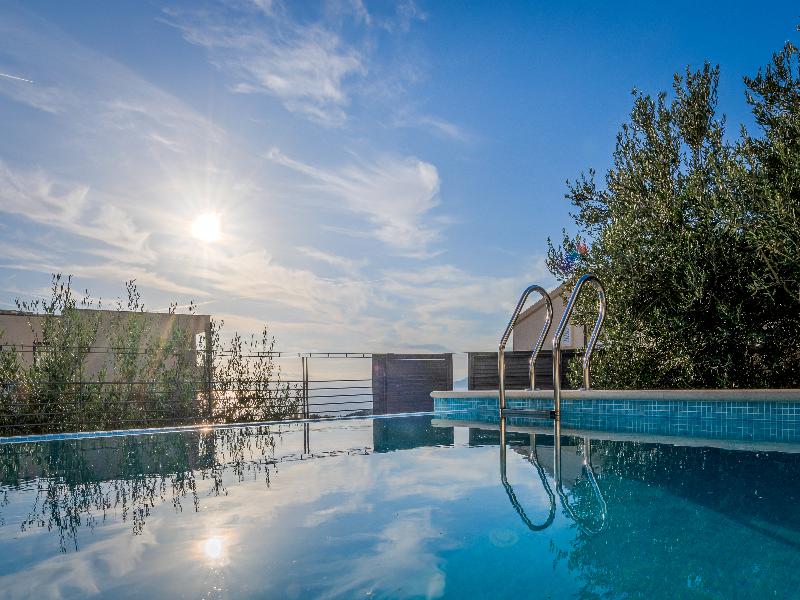 Spectrum Luxury Villas image