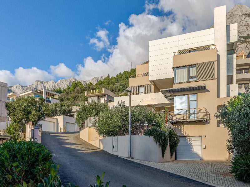Spectrum Luxury Villas image