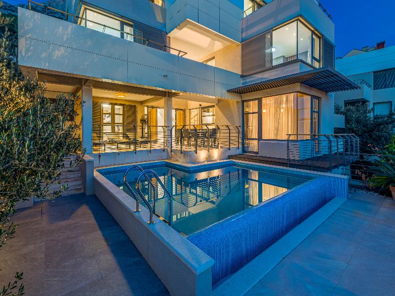 Spectrum Luxury Villas image