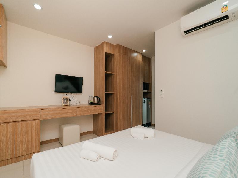 Love Rawai Hotel image