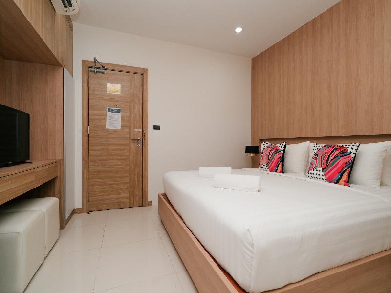 Love Rawai Hotel image