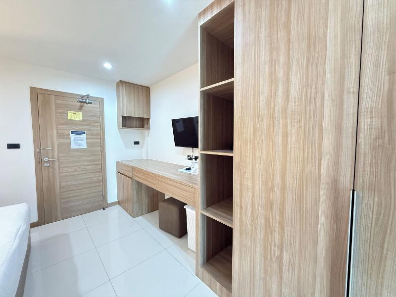 Love Rawai Hotel image