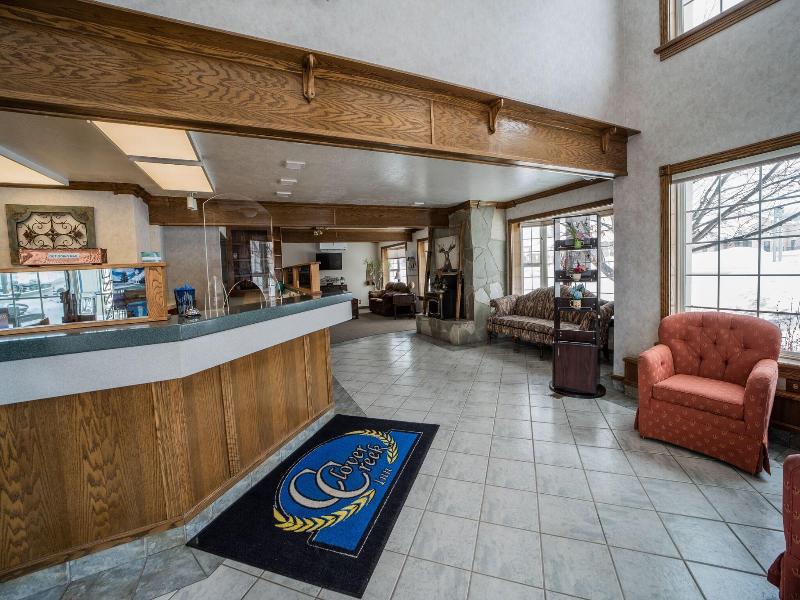 Clover Creek Inn