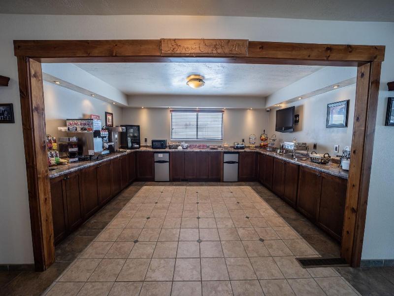 Clover Creek Inn