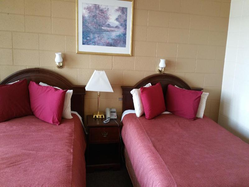 Riverview Motel