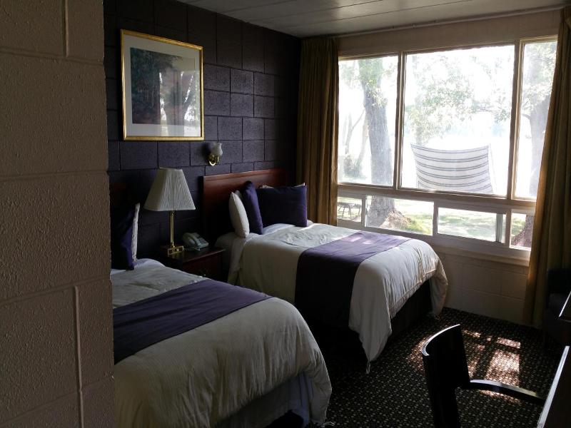 Riverview Motel — photo 11