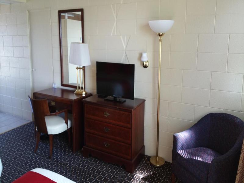 Riverview Motel — photo 91