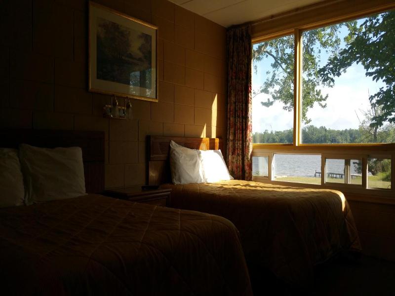 Riverview Motel — photo 27