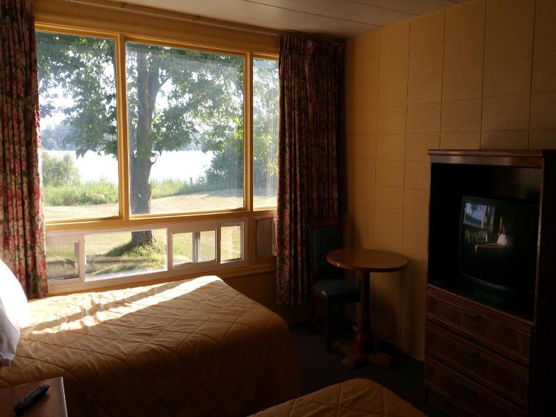 Riverview Motel — photo 29