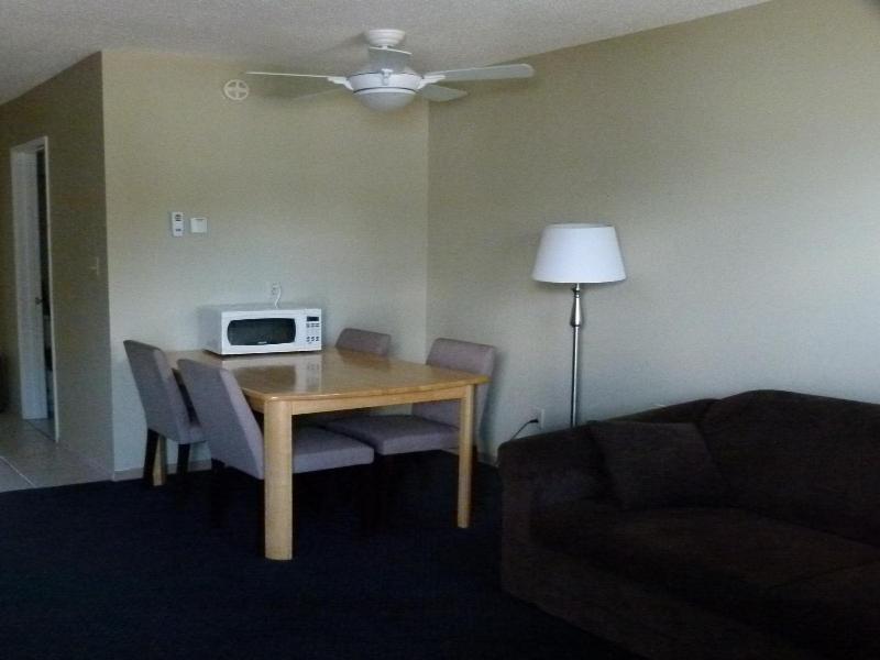 Schell Motel image