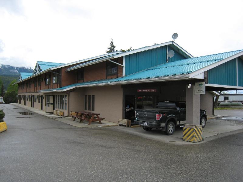 Swiss Village Inn