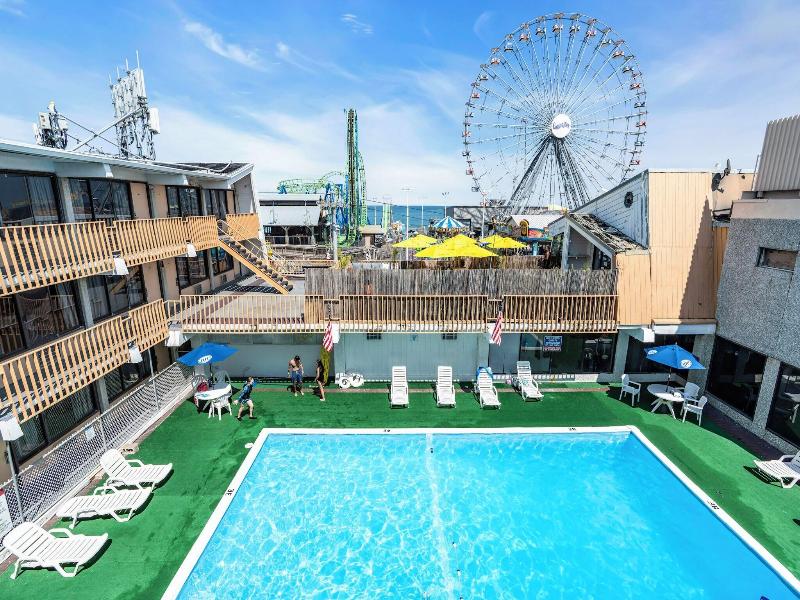 Aztec Ocean Resort image