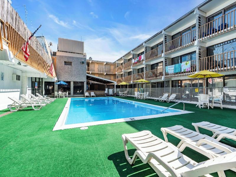 Aztec Ocean Resort image