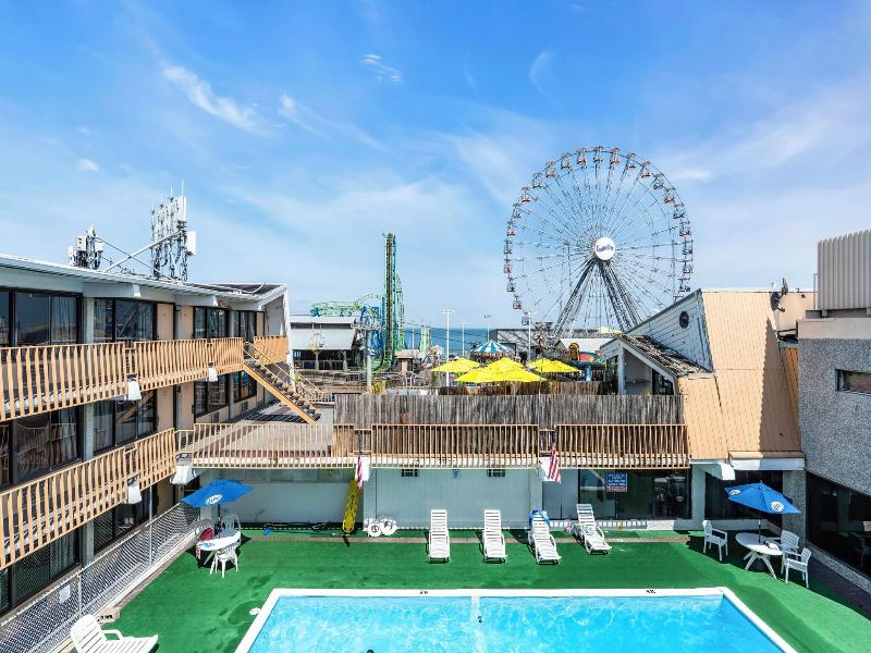 Aztec Ocean Resort image