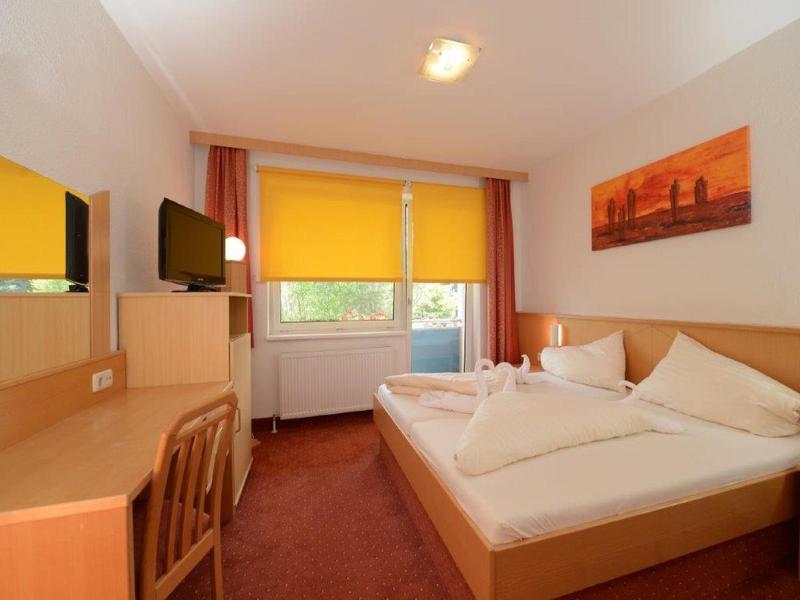 Strandhotel Faak image
