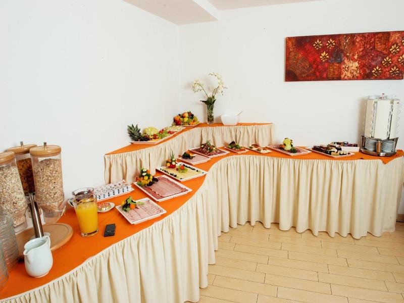Strandhotel Faak image