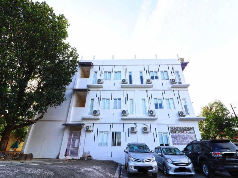 Rumah Kayu Manis Bintaro image
