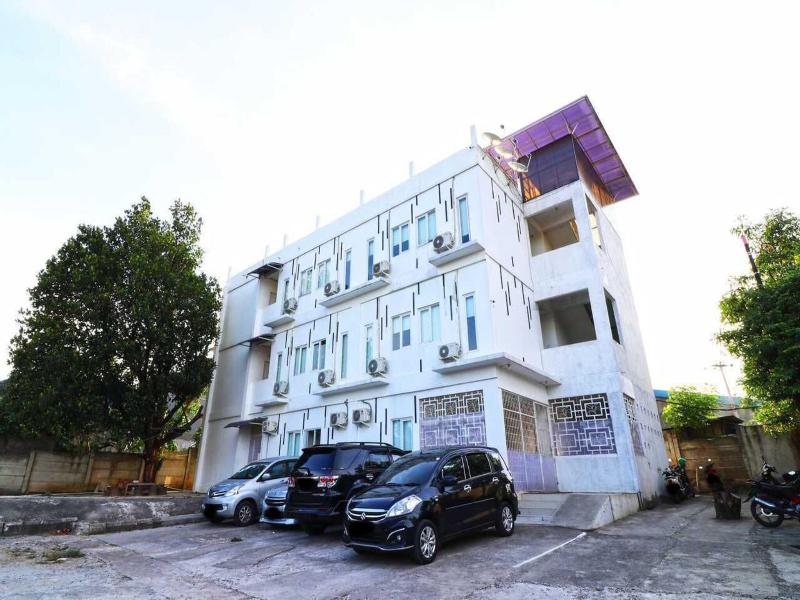 Rumah Kayu Manis Bintaro image