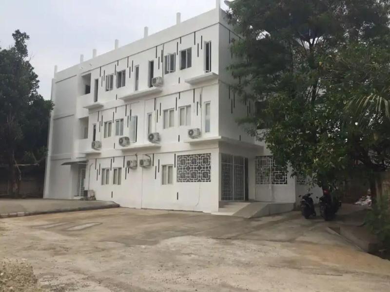 Rumah Kayu Manis Bintaro image