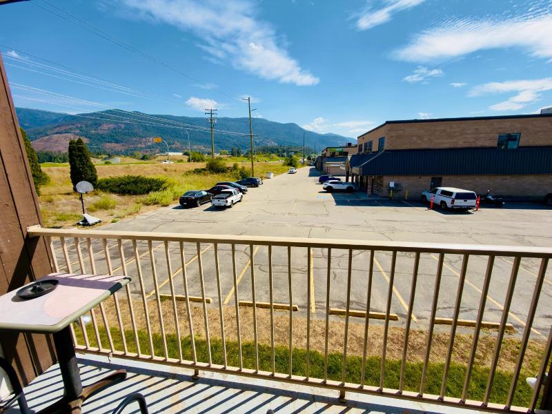 Armstrong Inn image