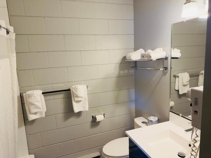 Armstrong Inn image