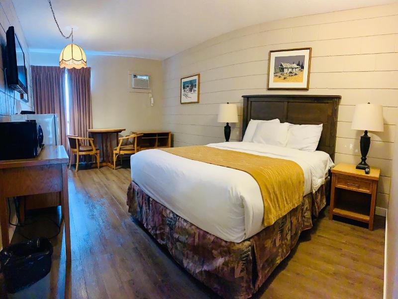 Armstrong Inn image