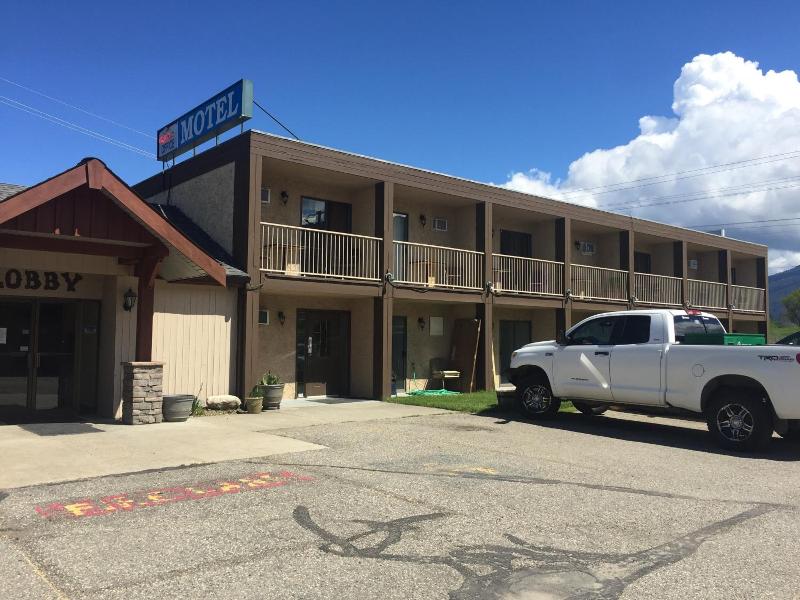 Armstrong Inn image