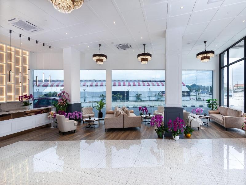 Wesley Hotel image