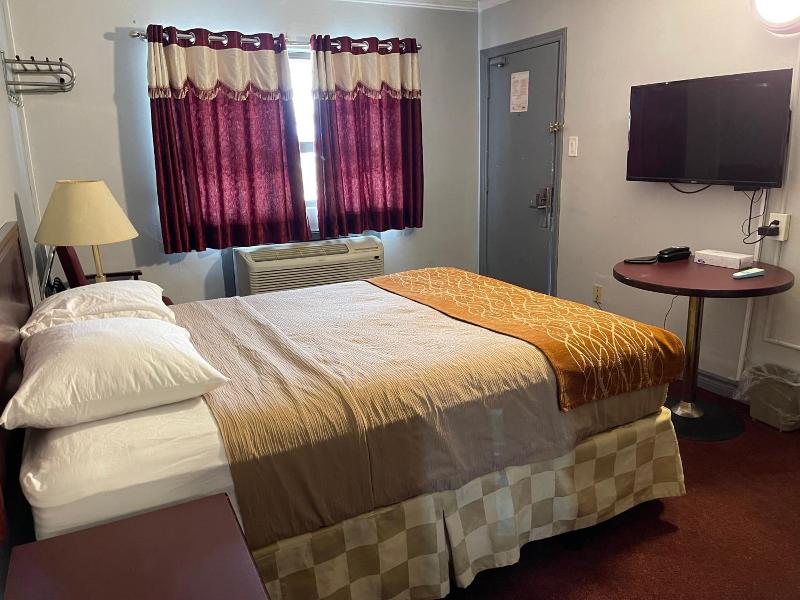 Liberty Inn image